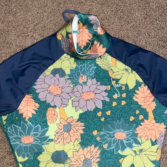 Seea Gaviotas Surf Suit Mirage Floral Medium - Picture 5 of 11